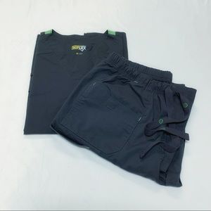 WonderWink Scrubs Size Medium in Gray Set